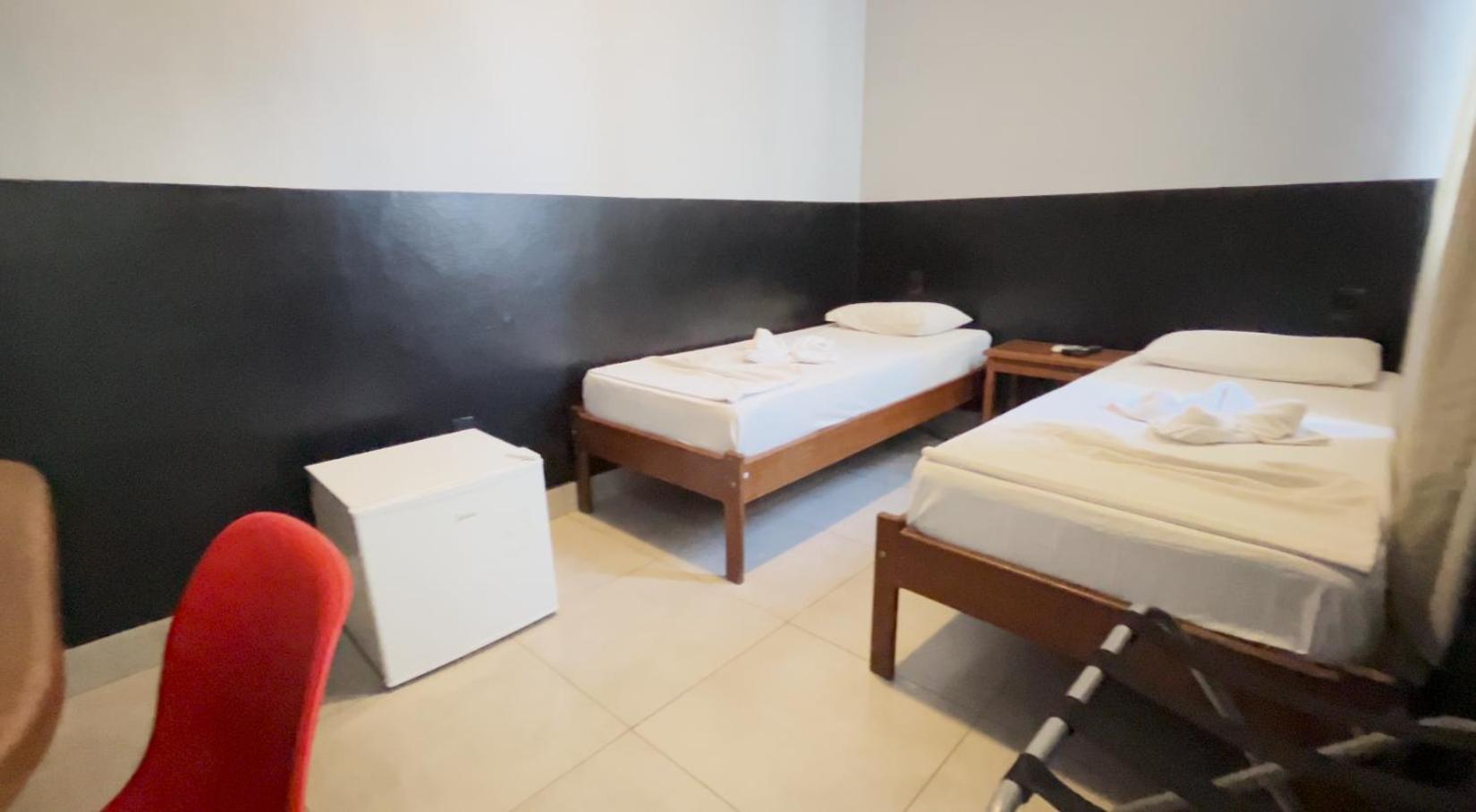 Hotel Beira Rio Teófilo Otoni Buitenkant foto