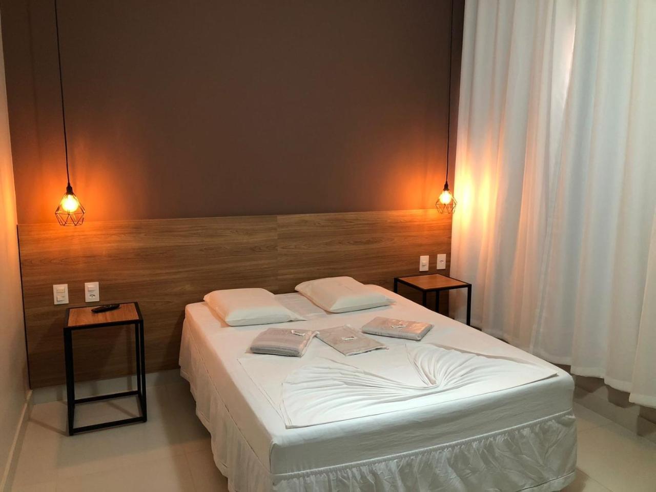 Hotel Beira Rio Teófilo Otoni Buitenkant foto