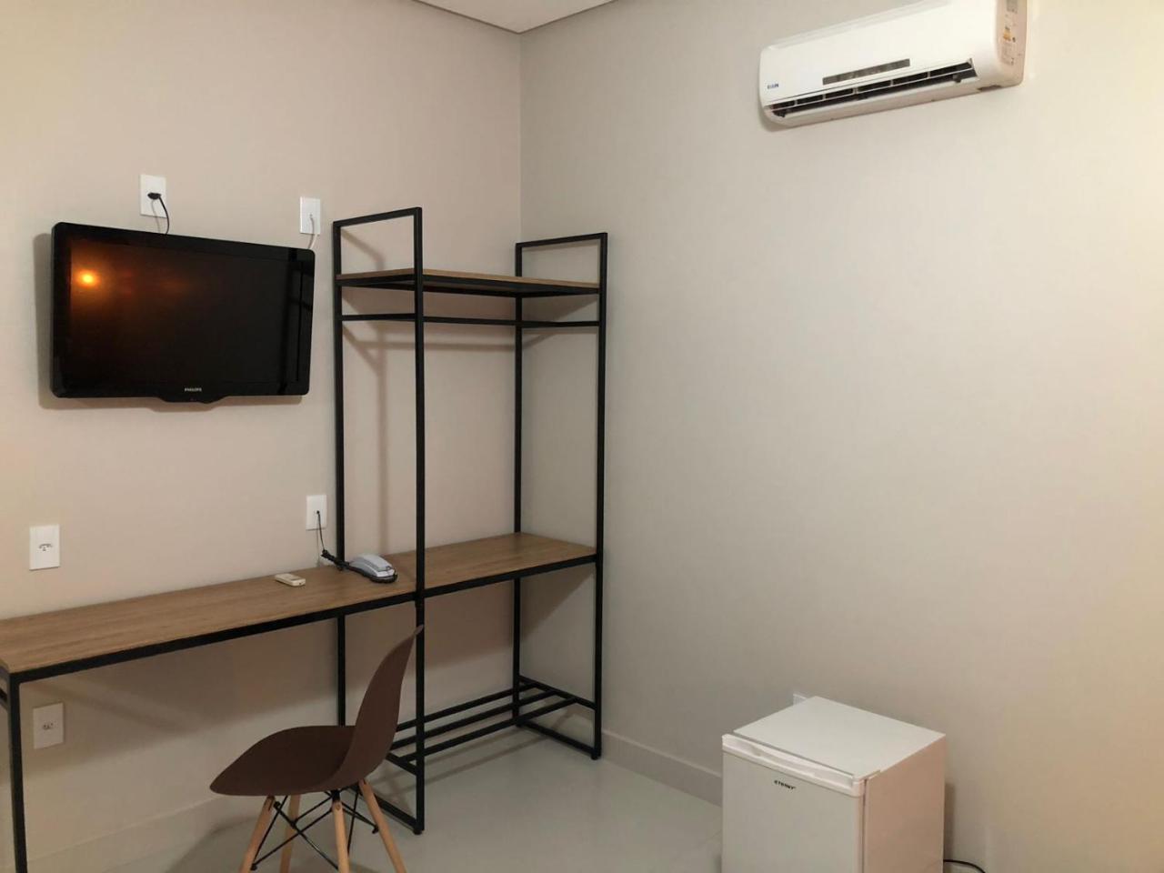 Hotel Beira Rio Teófilo Otoni Buitenkant foto